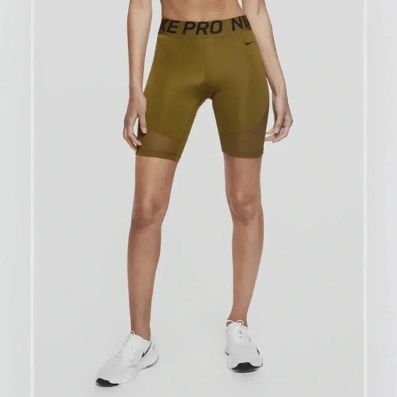 Nike Pro Women’s 8” Compression Training Shorts Size Small Olive Green - Picture 1 of 4